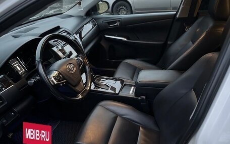 Toyota Camry, 2016 год, 2 850 000 рублей, 4 фотография