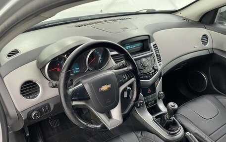 Chevrolet Cruze II, 2012 год, 820 000 рублей, 16 фотография