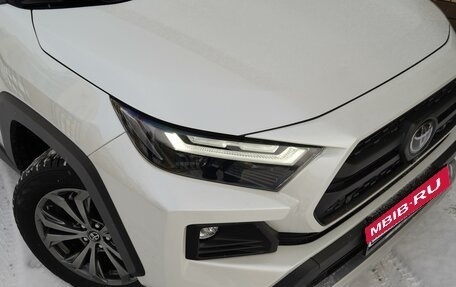 Toyota RAV4, 2023 год, 4 399 900 рублей, 3 фотография