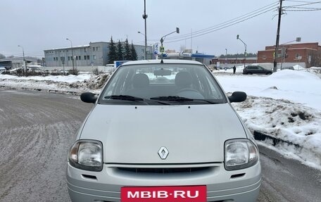 Renault Clio III, 2001 год, 465 000 рублей, 3 фотография