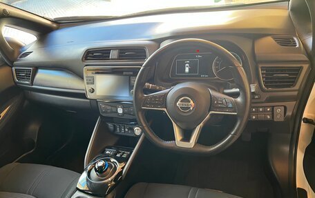 Nissan Leaf II, 2018 год, 2 050 000 рублей, 5 фотография