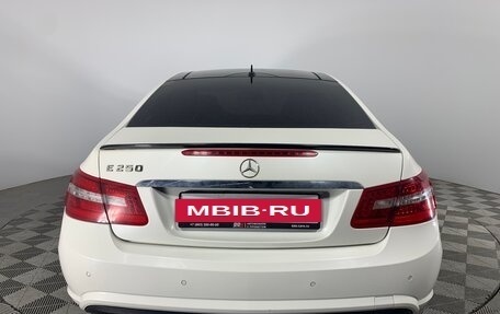 Mercedes-Benz E-Класс, 2012 год, 1 349 000 рублей, 6 фотография