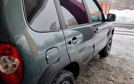 Chevrolet Niva I рестайлинг, 2018 год, 920 000 рублей, 2 фотография