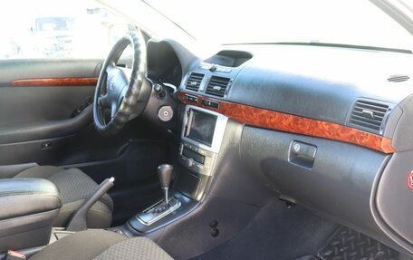 Toyota Avensis III рестайлинг, 2004 год, 810 000 рублей, 12 фотография