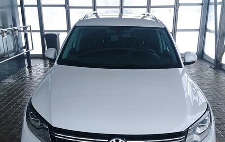 Volkswagen Tiguan I, 2016 год, 2 200 000 рублей, 2 фотография