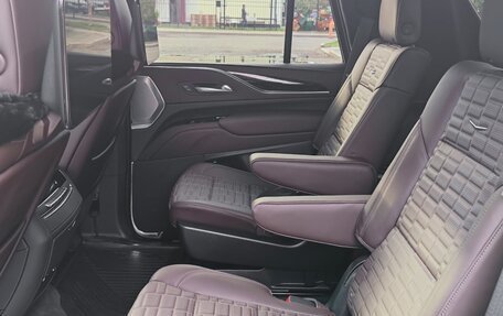 Cadillac Escalade V, 2023 год, 16 600 000 рублей, 14 фотография