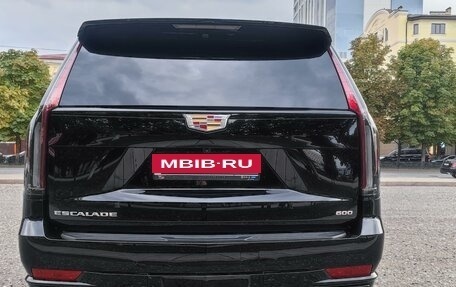 Cadillac Escalade V, 2023 год, 16 600 000 рублей, 9 фотография