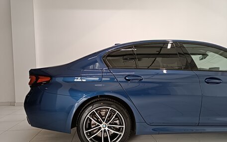 BMW 5 серия, 2021 год, 5 450 000 рублей, 10 фотография
