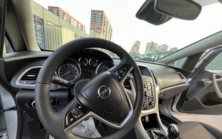 Opel Astra J, 2011 год, 915 000 рублей, 22 фотография