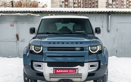 Land Rover Defender II, 2021 год, 7 900 000 рублей, 2 фотография
