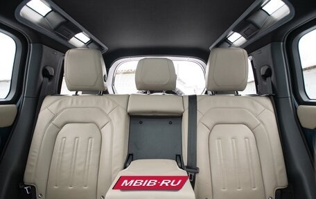 Land Rover Defender II, 2021 год, 7 900 000 рублей, 12 фотография