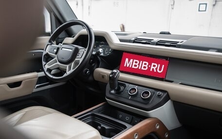 Land Rover Defender II, 2021 год, 7 900 000 рублей, 8 фотография
