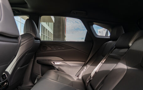 Lexus RX IV рестайлинг, 2023 год, 9 190 000 рублей, 13 фотография