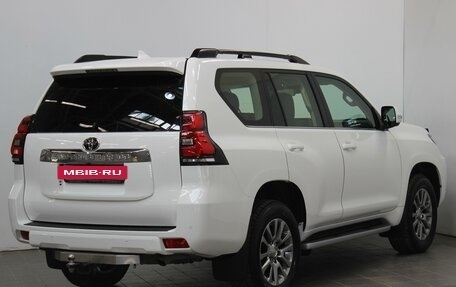 Toyota Land Cruiser Prado 150 рестайлинг 2, 2020 год, 5 800 000 рублей, 5 фотография