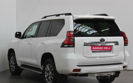 Toyota Land Cruiser Prado 150 рестайлинг 2, 2020 год, 5 800 000 рублей, 7 фотография