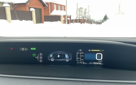 Toyota Prius IV XW50, 2016 год, 1 700 000 рублей, 22 фотография