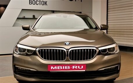 BMW 5 серия, 2018 год, 3 599 900 рублей, 2 фотография