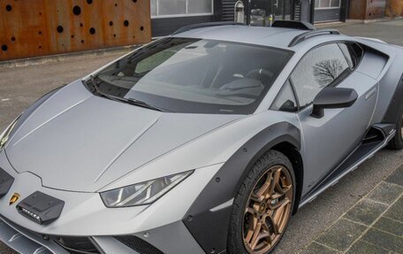 Lamborghini Huracán, 2024 год, 44 500 000 рублей, 4 фотография
