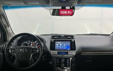 Toyota Land Cruiser Prado 150 рестайлинг 2, 2018 год, 6 600 000 рублей, 10 фотография