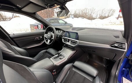 BMW 3 серия, 2019 год, 4 050 000 рублей, 16 фотография