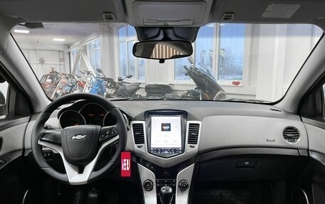 Chevrolet Cruze II, 2011 год, 789 000 рублей, 11 фотография