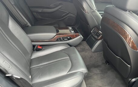 Audi A8, 2015 год, 3 250 000 рублей, 9 фотография