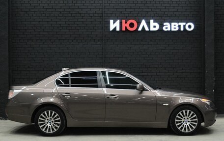 BMW 5 серия, 2006 год, 1 170 000 рублей, 10 фотография