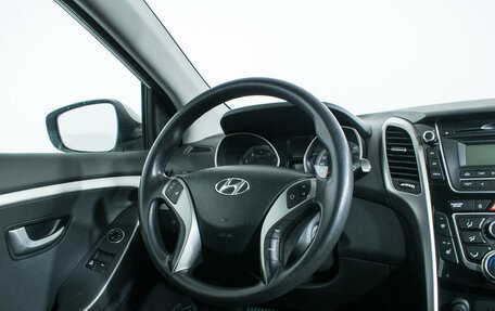 Hyundai i30 II рестайлинг, 2013 год, 1 250 000 рублей, 14 фотография