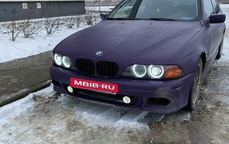 BMW 5 серия, 2002 год, 750 000 рублей, 3 фотография
