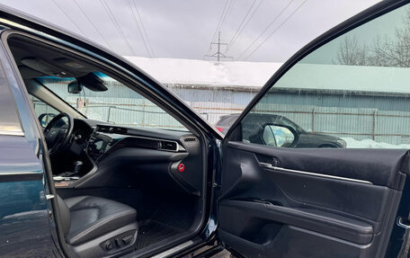Toyota Camry, 2018 год, 3 445 000 рублей, 5 фотография