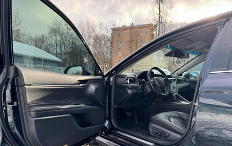 Toyota Camry, 2018 год, 3 445 000 рублей, 6 фотография