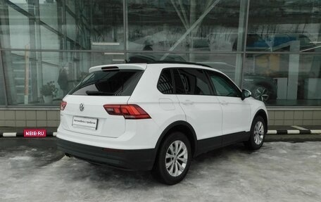 Volkswagen Tiguan II, 2020 год, 2 693 500 рублей, 5 фотография