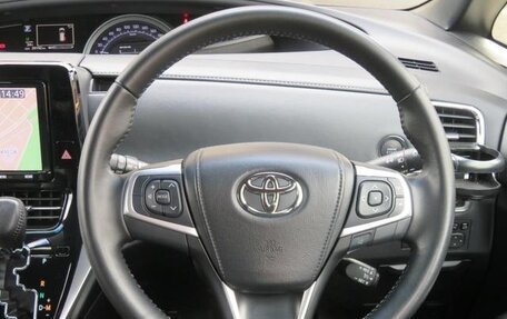 Toyota Estima III рестайлинг -2, 2019 год, 2 570 000 рублей, 9 фотография