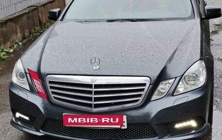 Mercedes-Benz E-Класс, 2010 год, 1 750 000 рублей, 2 фотография