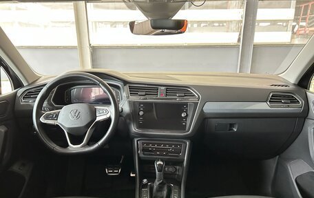 Volkswagen Tiguan II, 2021 год, 3 299 000 рублей, 36 фотография
