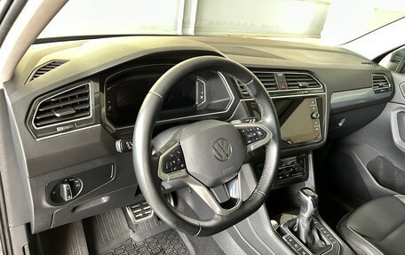 Volkswagen Tiguan II, 2021 год, 3 299 000 рублей, 29 фотография