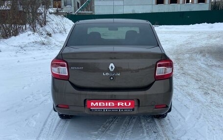 Renault Logan II, 2018 год, 1 070 000 рублей, 5 фотография