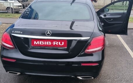 Mercedes-Benz E-Класс, 2019 год, 2 800 000 рублей, 8 фотография