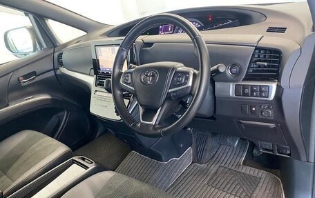 Toyota Estima III рестайлинг -2, 2019 год, 2 630 000 рублей, 10 фотография