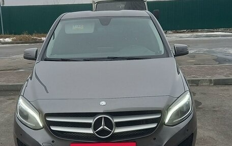 Mercedes-Benz B-Класс, 2015 год, 1 570 000 рублей, 2 фотография