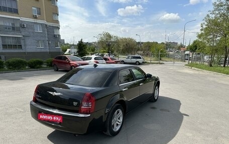 Chrysler 300C II, 2005 год, 1 150 000 рублей, 4 фотография