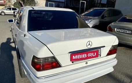 Mercedes-Benz E-Класс, 1994 год, 399 000 рублей, 8 фотография