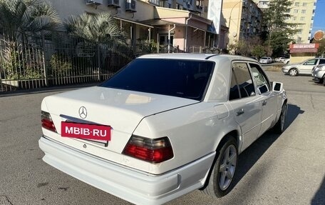 Mercedes-Benz E-Класс, 1994 год, 399 000 рублей, 6 фотография