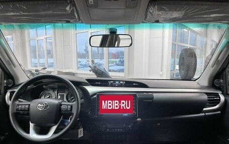 Toyota Hilux VIII, 2023 год, 6 389 000 рублей, 10 фотография