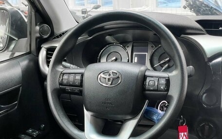 Toyota Hilux VIII, 2023 год, 6 389 000 рублей, 20 фотография