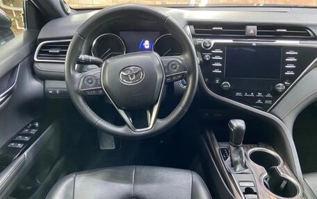 Toyota Camry, 2018 год, 2 980 000 рублей, 3 фотография