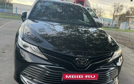 Toyota Camry, 2018 год, 2 980 000 рублей, 5 фотография