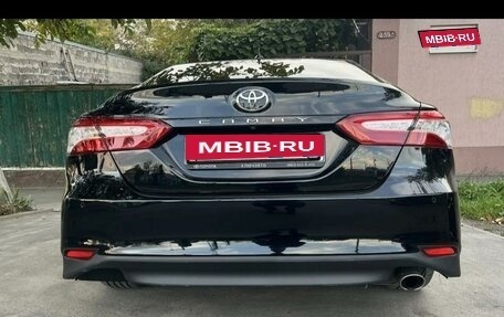 Toyota Camry, 2018 год, 2 980 000 рублей, 13 фотография