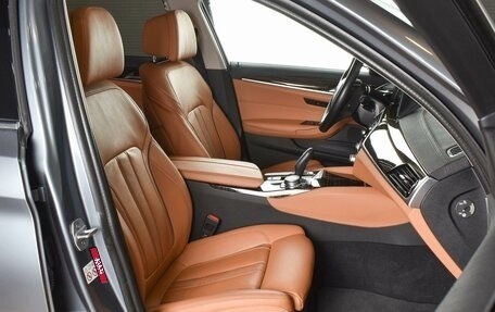 BMW 5 серия, 2018 год, 3 899 000 рублей, 8 фотография