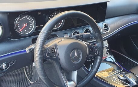 Mercedes-Benz E-Класс, 2016 год, 3 350 000 рублей, 6 фотография